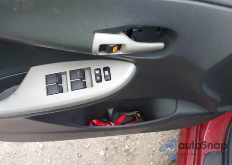 2012 Toyota Corolla S z USA, uszkodzony, nr VIN 5YFBU4EE8CP061776